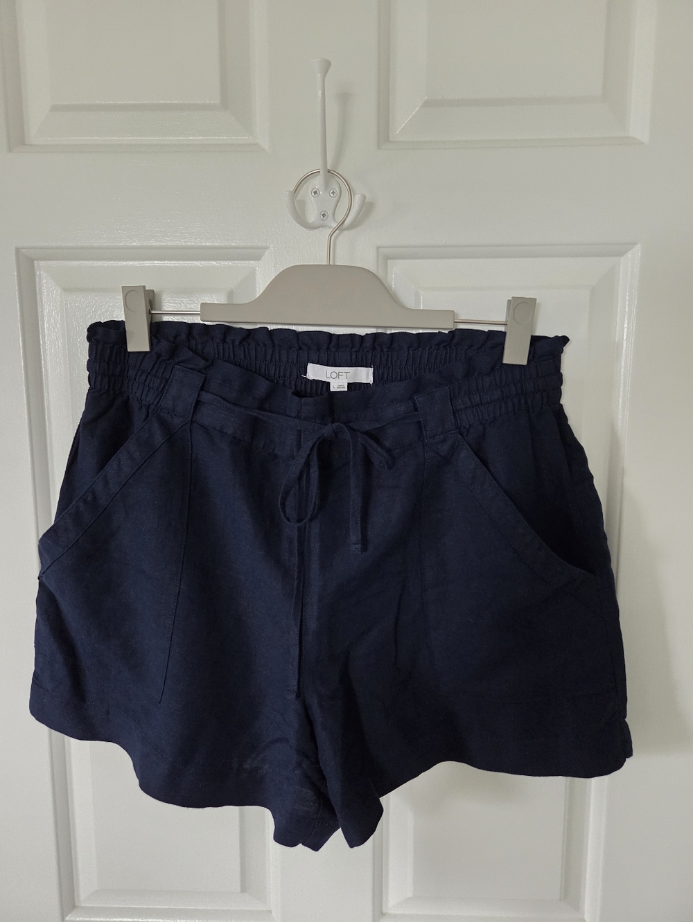 Tie Waist Linen Shorts in Navy